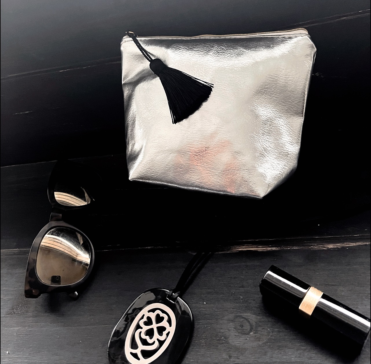 Pochette métallisée argent – Image 2
