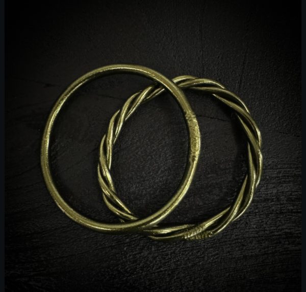Bracelet bouddhiste torsadé vert bronze – Image 2