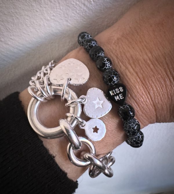 Bracelet coeurs étoilés avec fermoir – Image 2