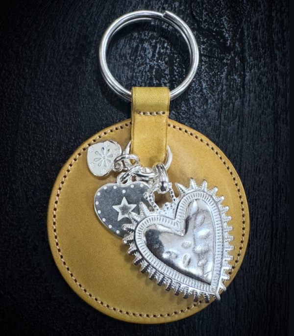 Porte-clés 3 coeurs et cuir – Image 7