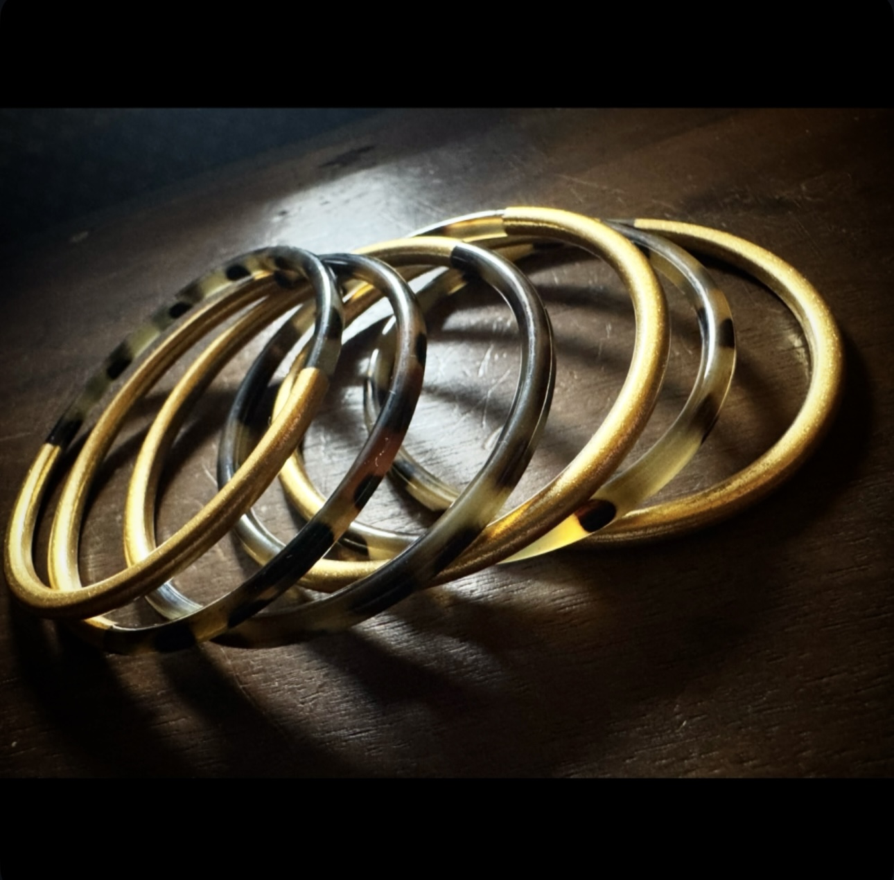 Jonc en corne de buffle naturelle - doré et léopard