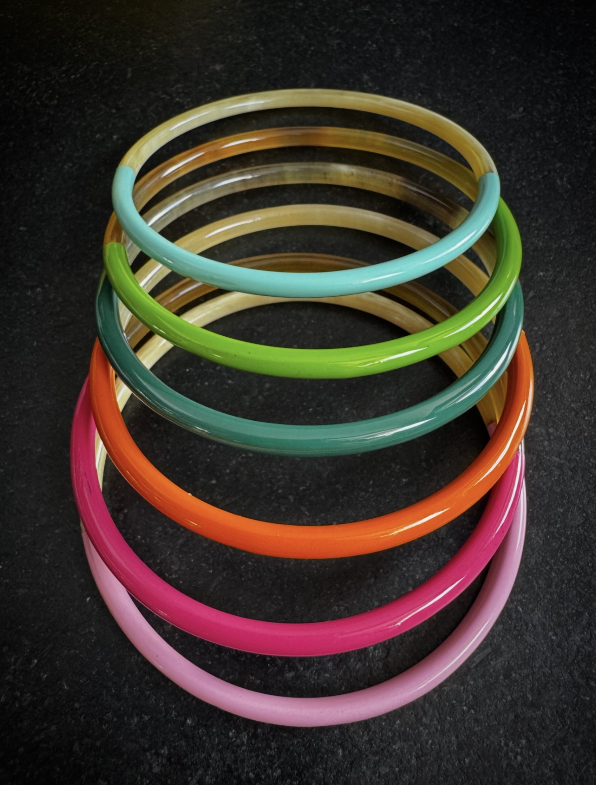 Jonc fin en corne couleurs